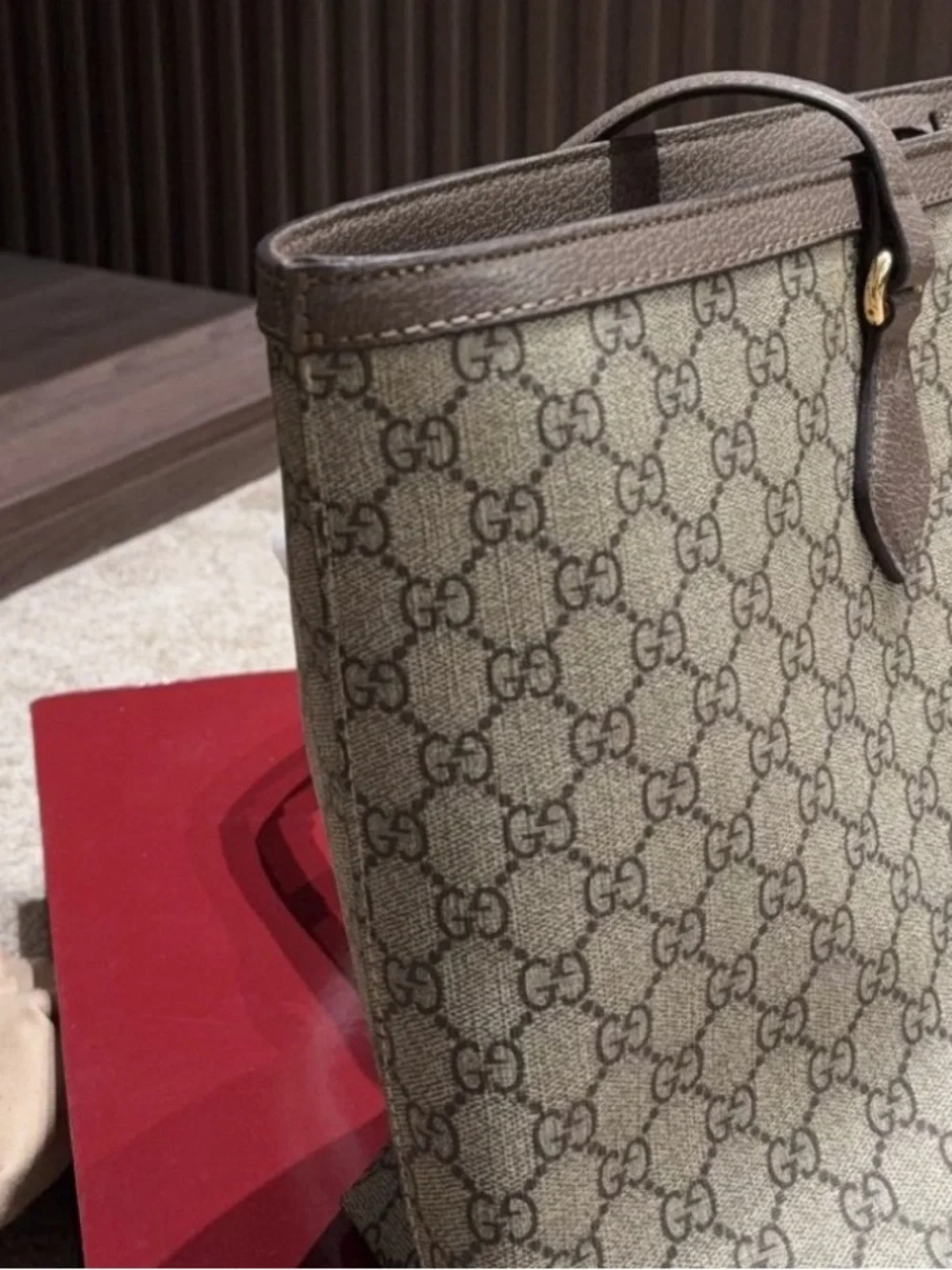 Gucci • gucci tote